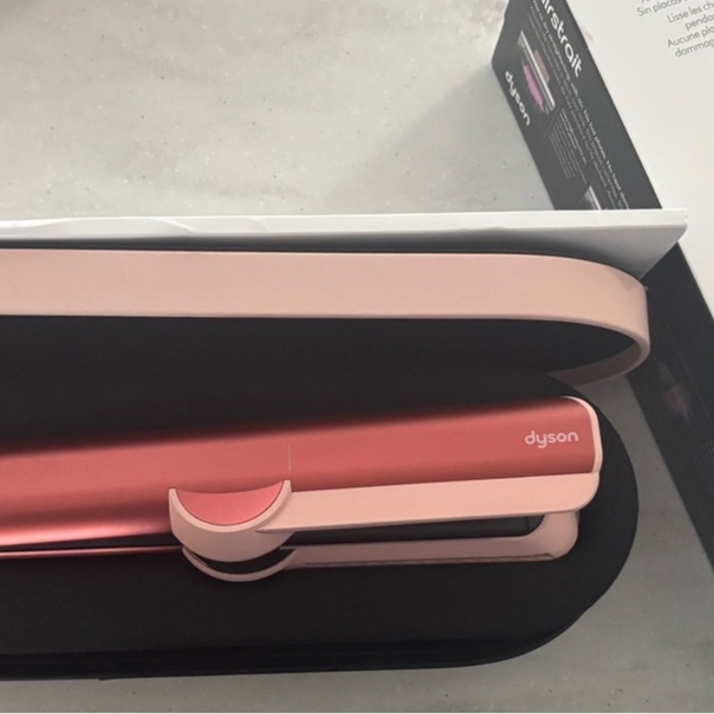 Dyson Coral Hair Styler
